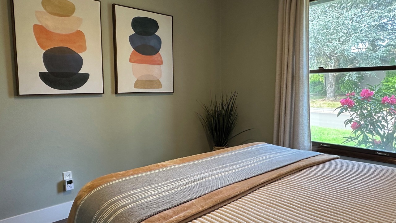 Photo of Bedroom in Hillsboro