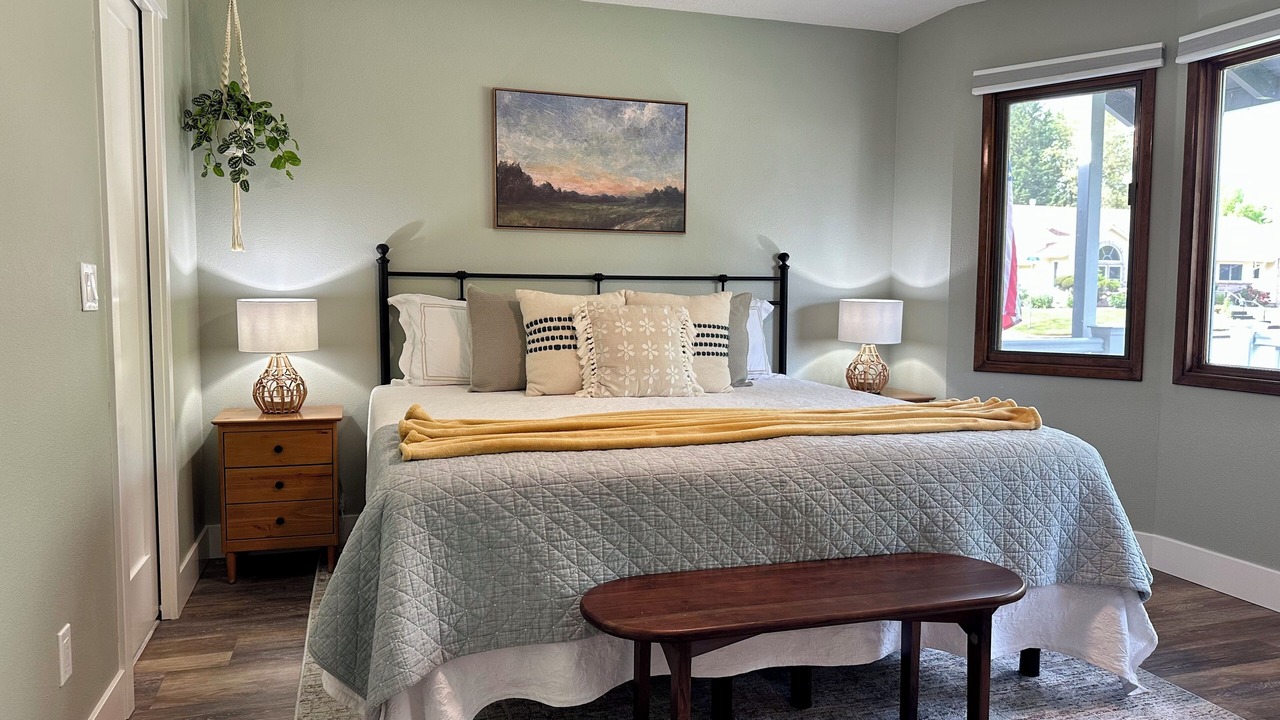Photo of Bedroom in Hillsboro