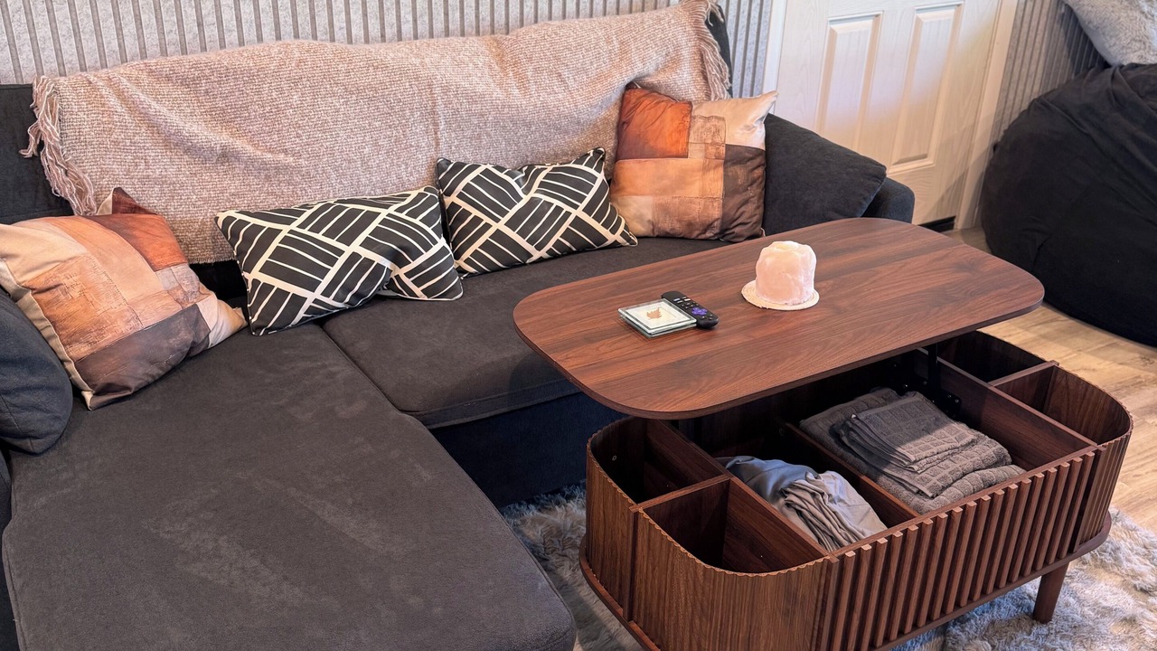 Photo of Livingroom in Oakridge
