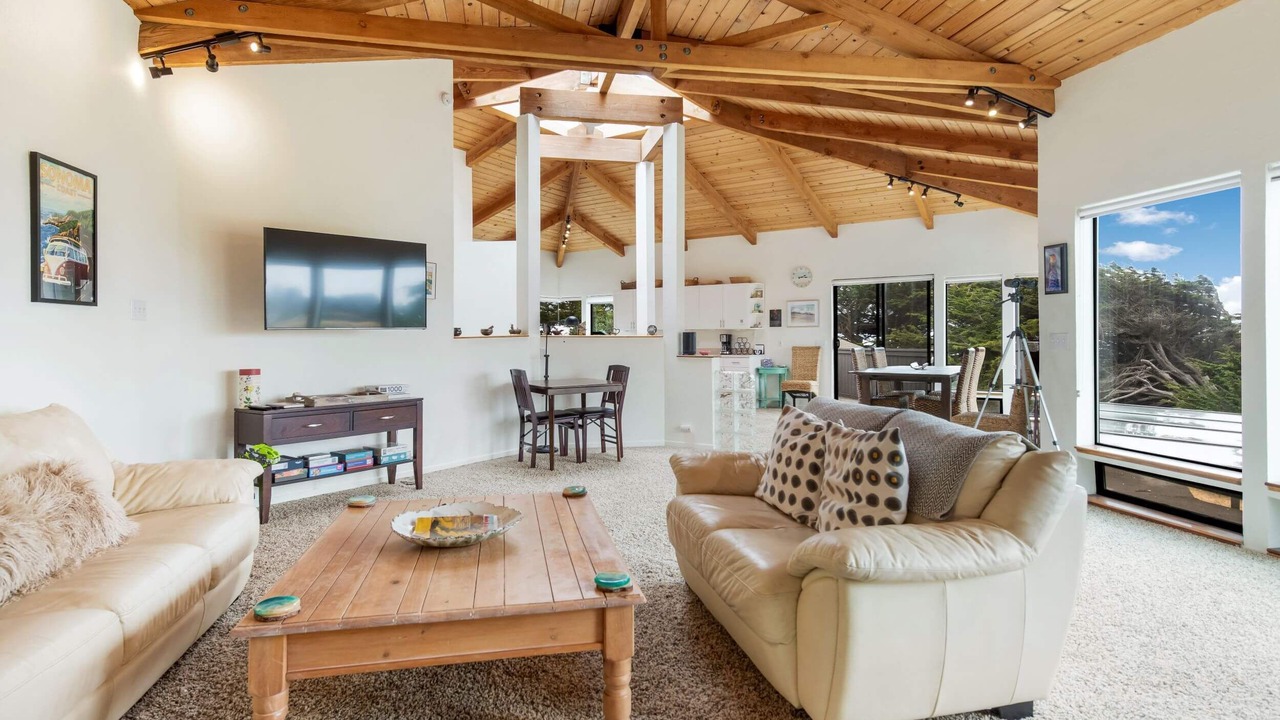 Photo of Livingroom in Sea Ranch