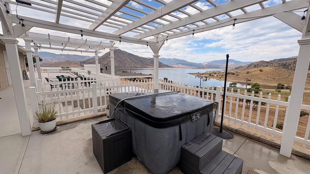 Photo of Patio Balcony in Wofford Heights