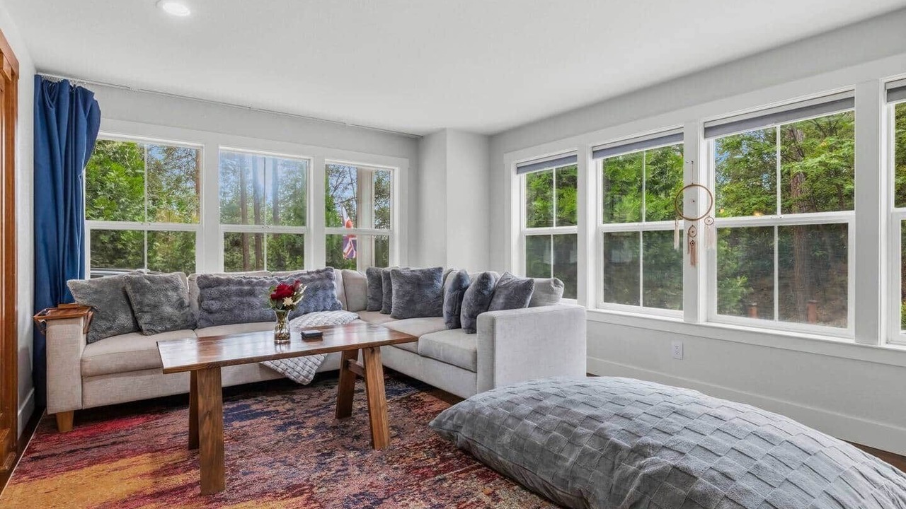 Photo of Livingroom in Twain Harte
