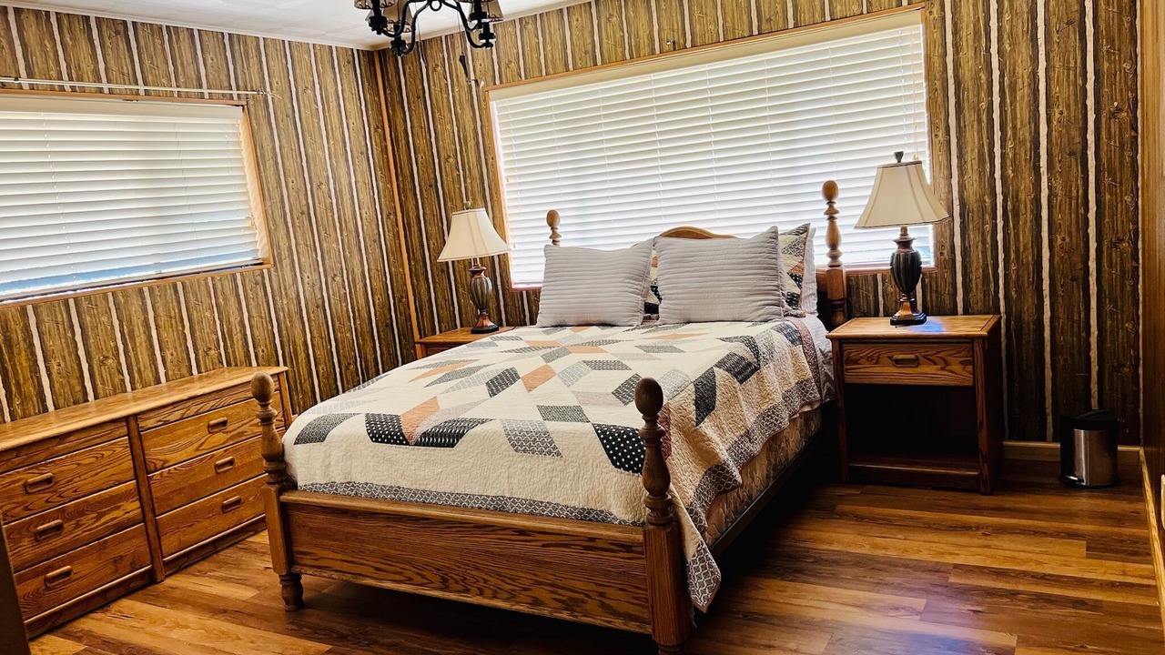 Photo of Bedroom in Lakehead