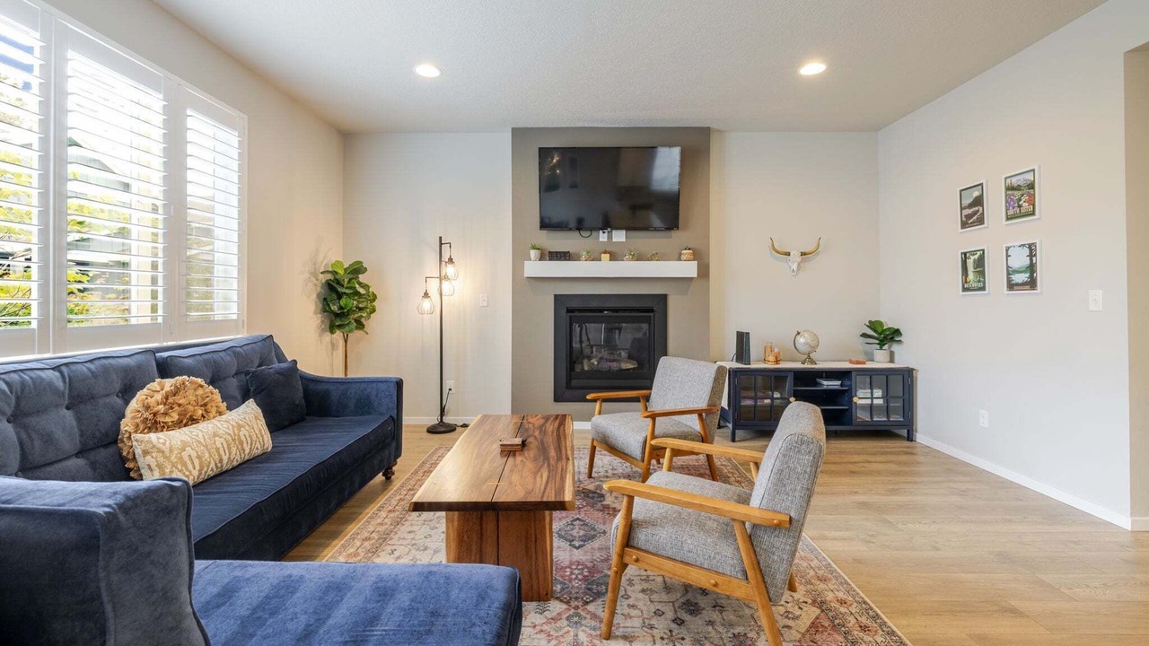 Photo of Livingroom in Larkspur