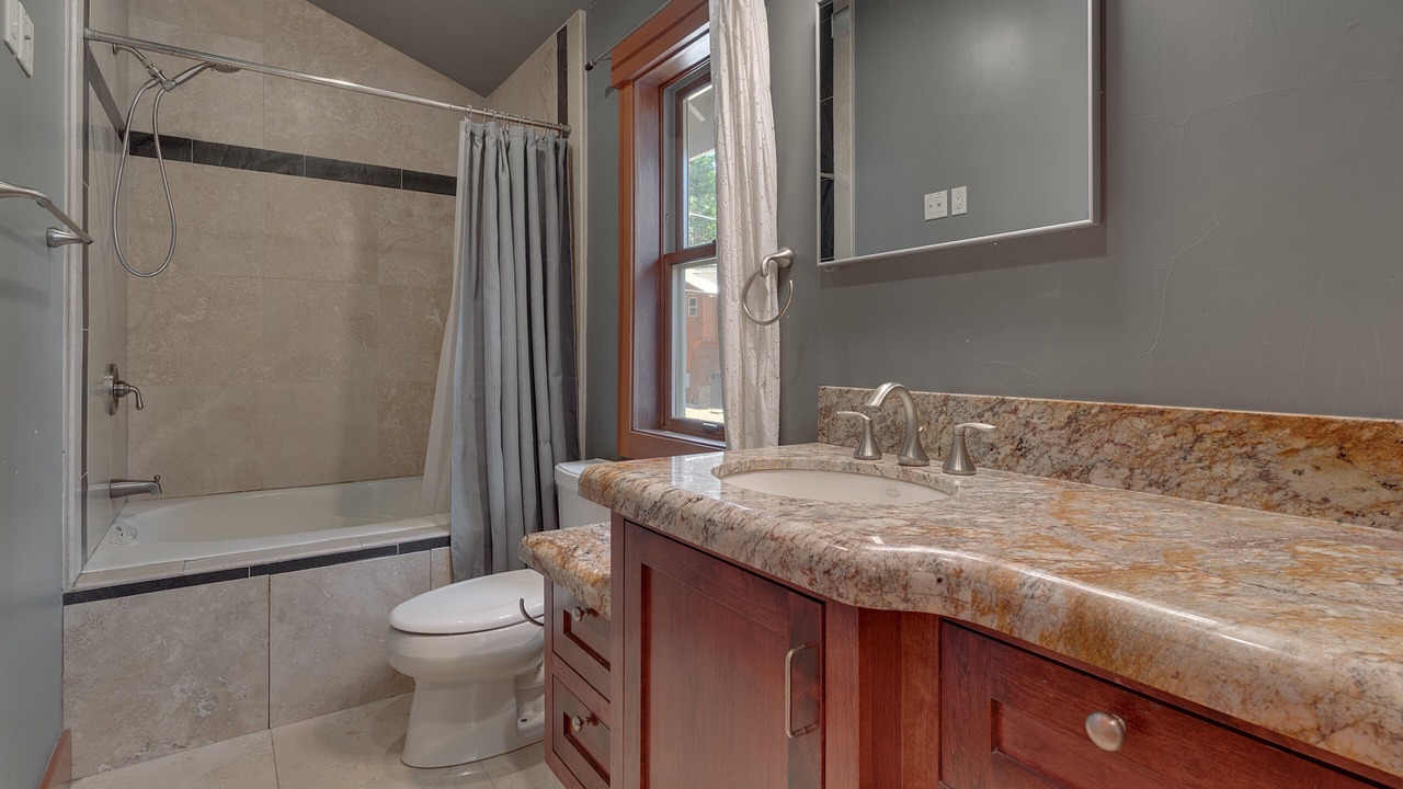 Photo of Bathroom in Country Club Estates