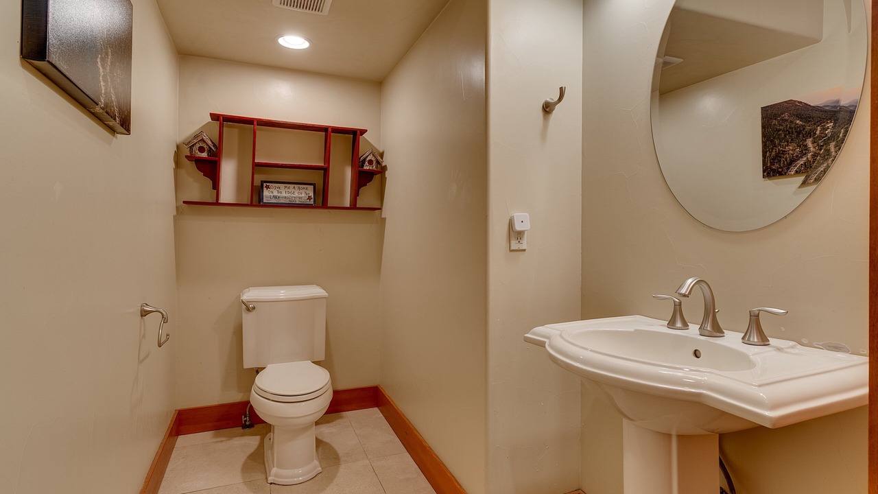 Photo of Bathroom in Country Club Estates