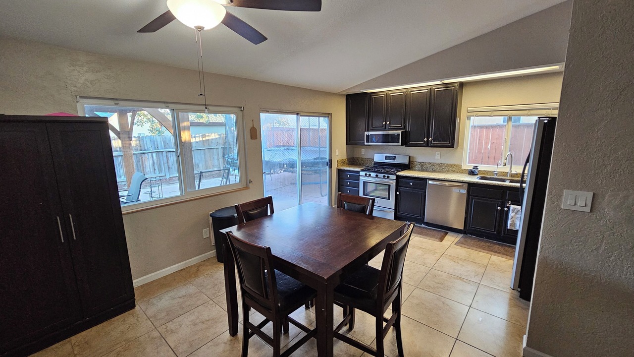 Photo of Kitchen in Rosamond