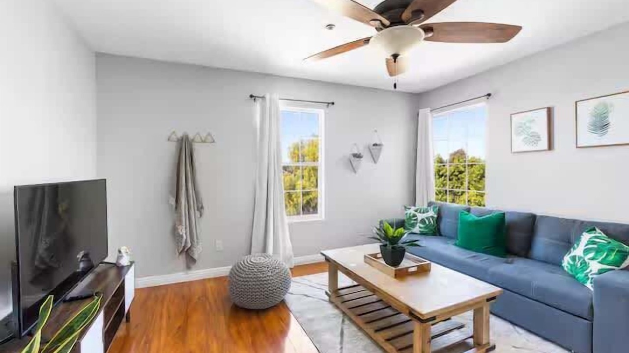 Photo of Livingroom in Vista