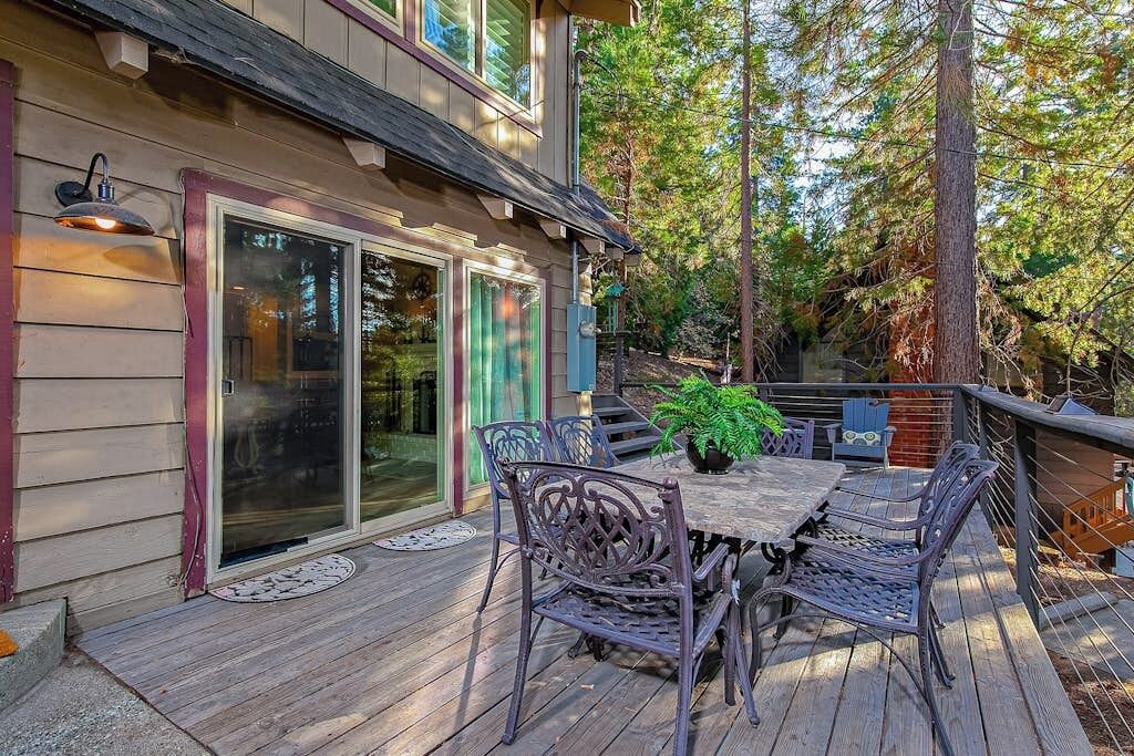 Photo of Outdoor in Blue Jay