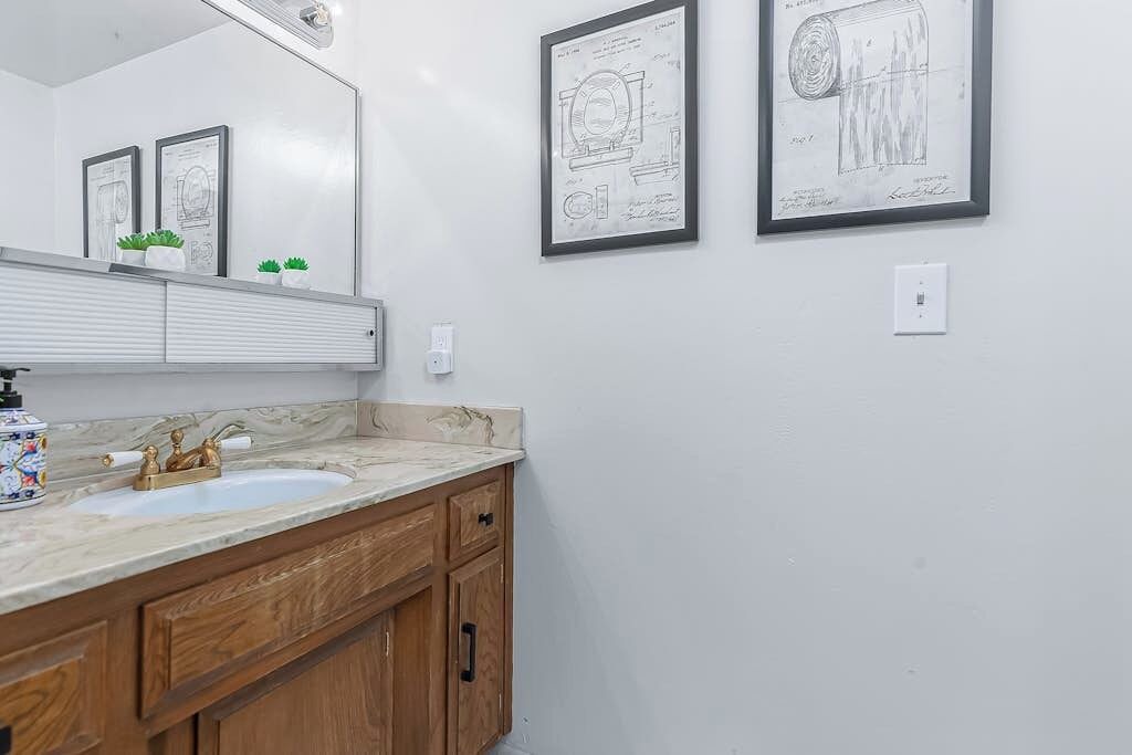 Photo of Bathroom in Blue Jay