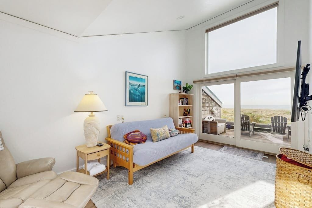 Photo of Livingroom in Castroville