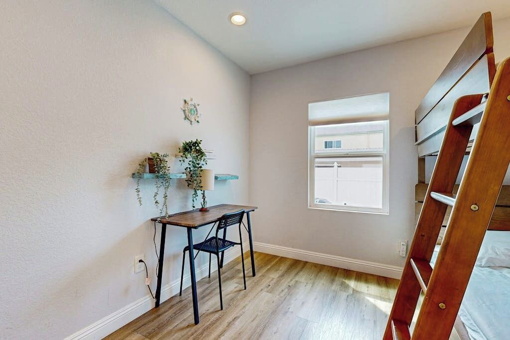 Photo of Bedroom in Santa Ana Heights