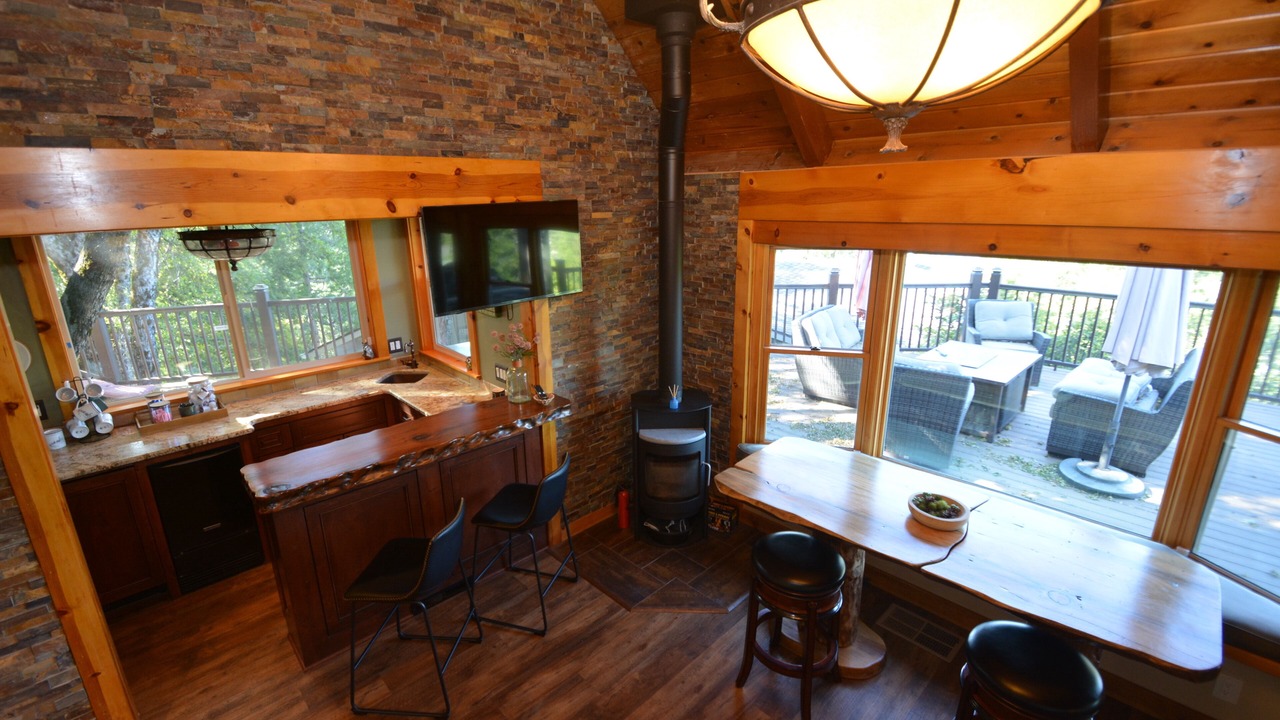 Photo of Livingroom in Bass Lake