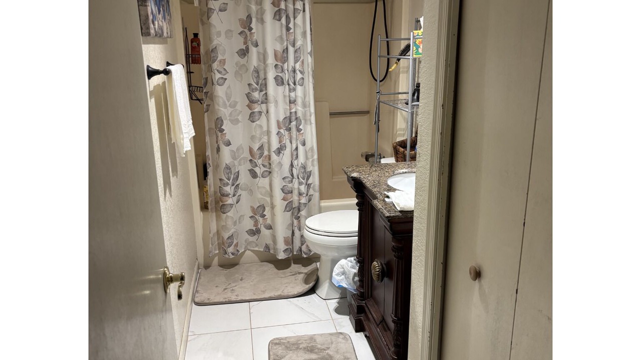 Photo of Bathroom in Desert View Village