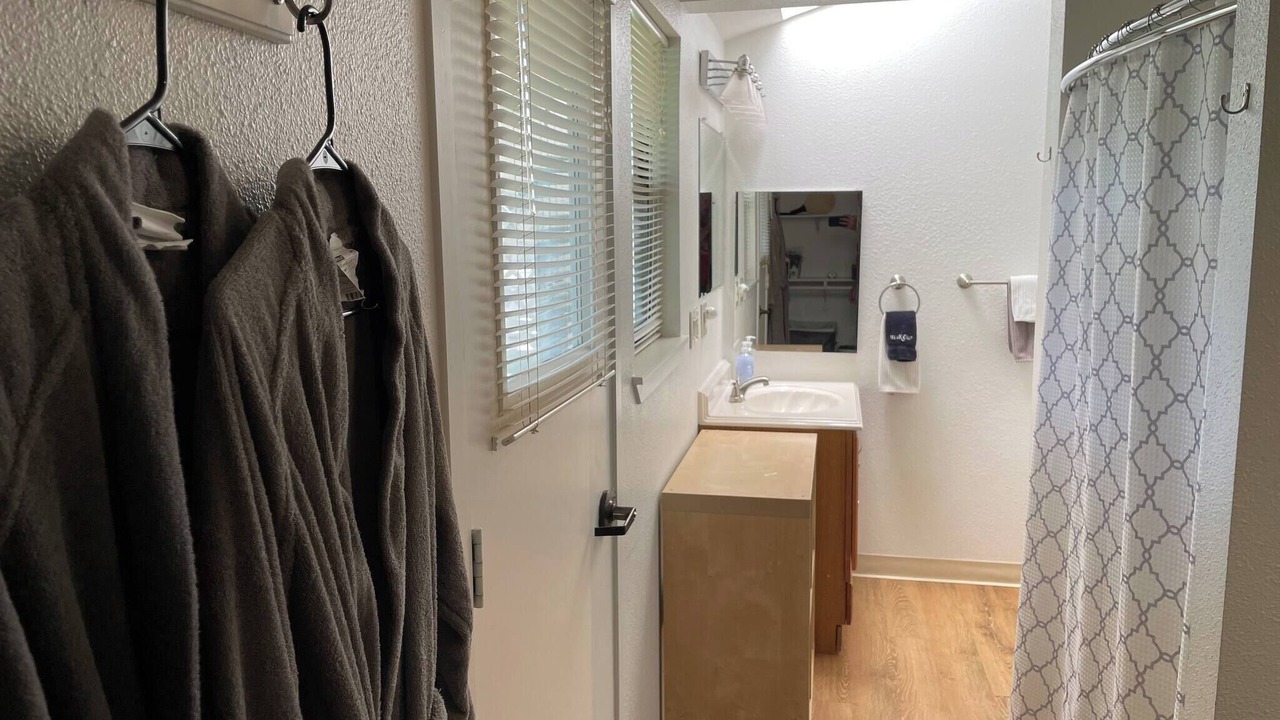 Photo of Bathroom in Cascade