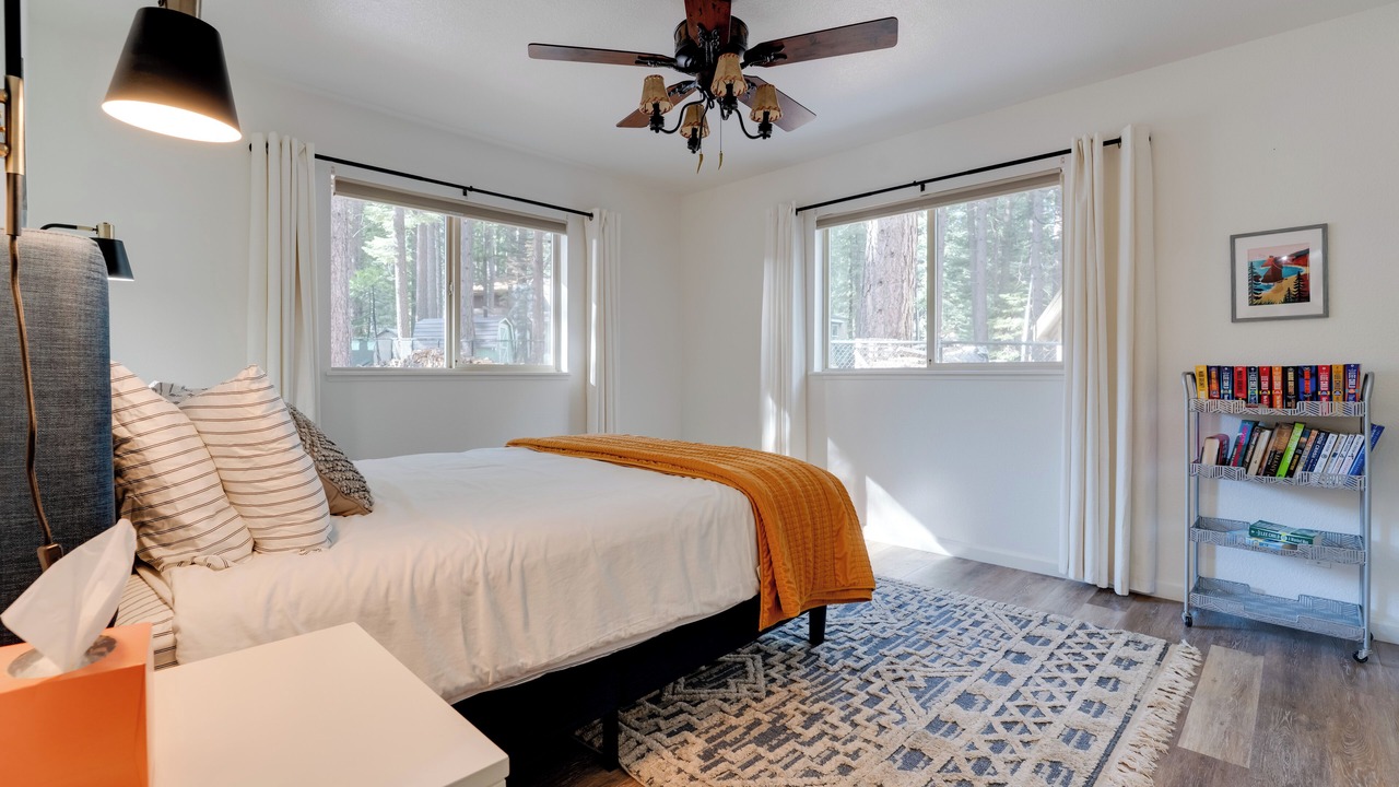 Photo of Bedroom in Peninsula Village