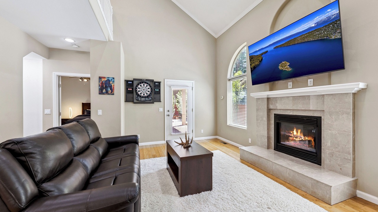 Photo of Livingroom in Sierra Tract