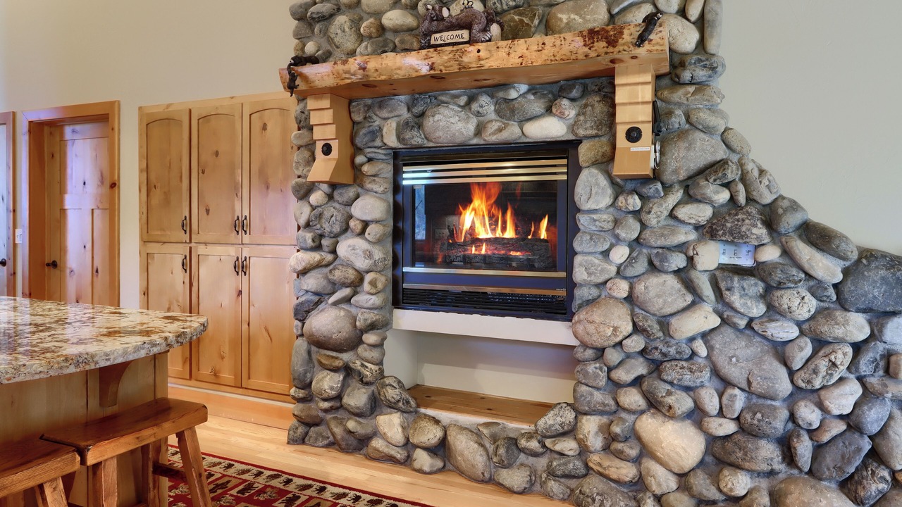 Photo of Livingroom in Bass Lake