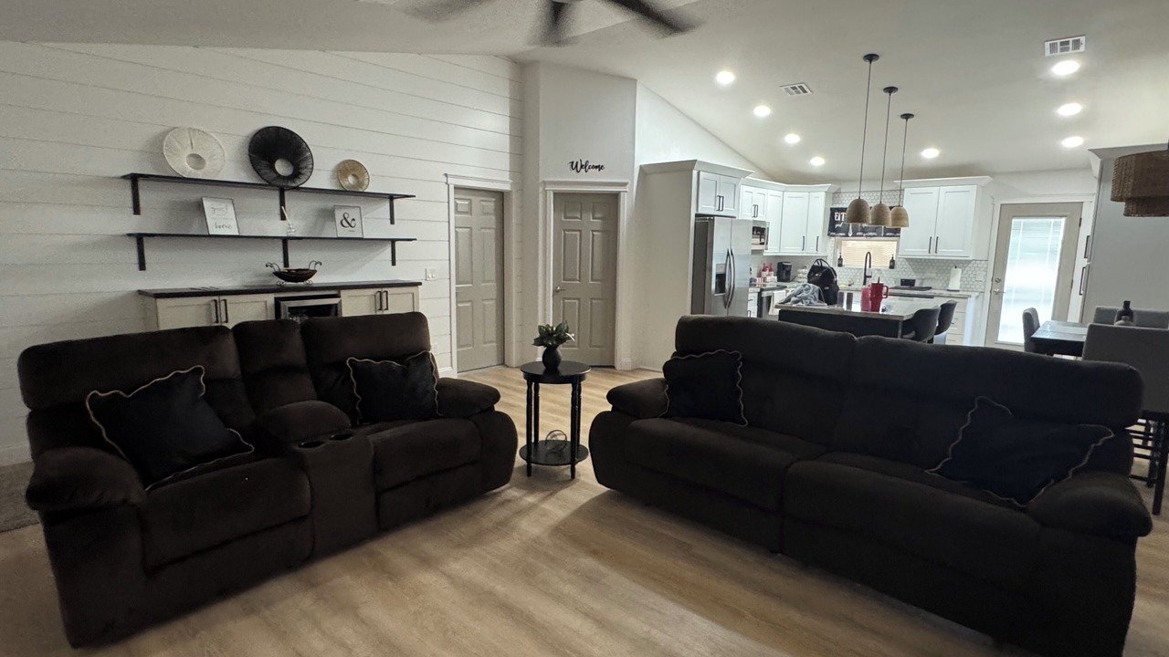 Photo of Livingroom in Safford