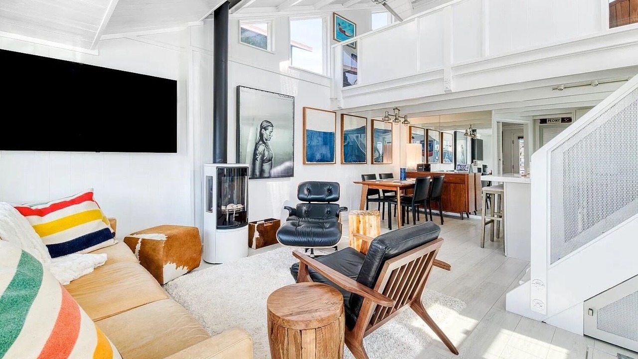 Photo of Livingroom in Marin City