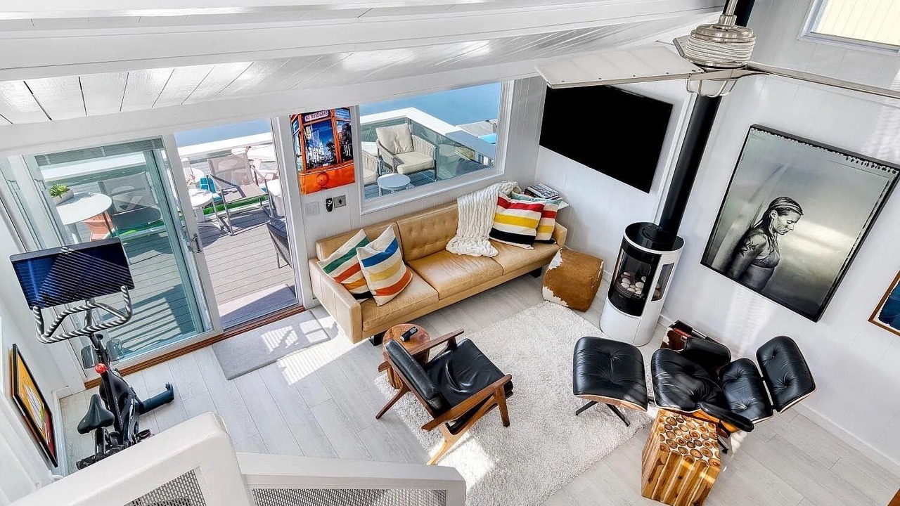 Photo of Livingroom in Marin City