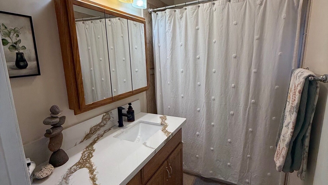 Photo of Bathroom in Harbor