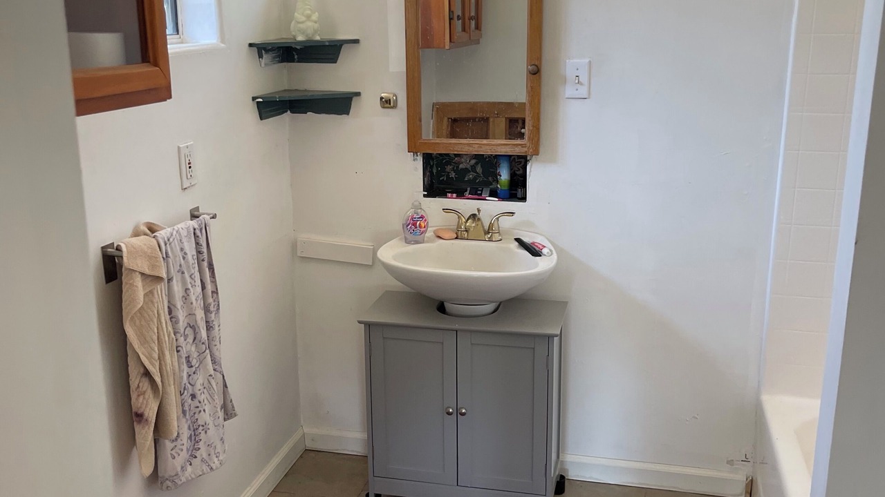 Photo of Bathroom in Lake Hughes