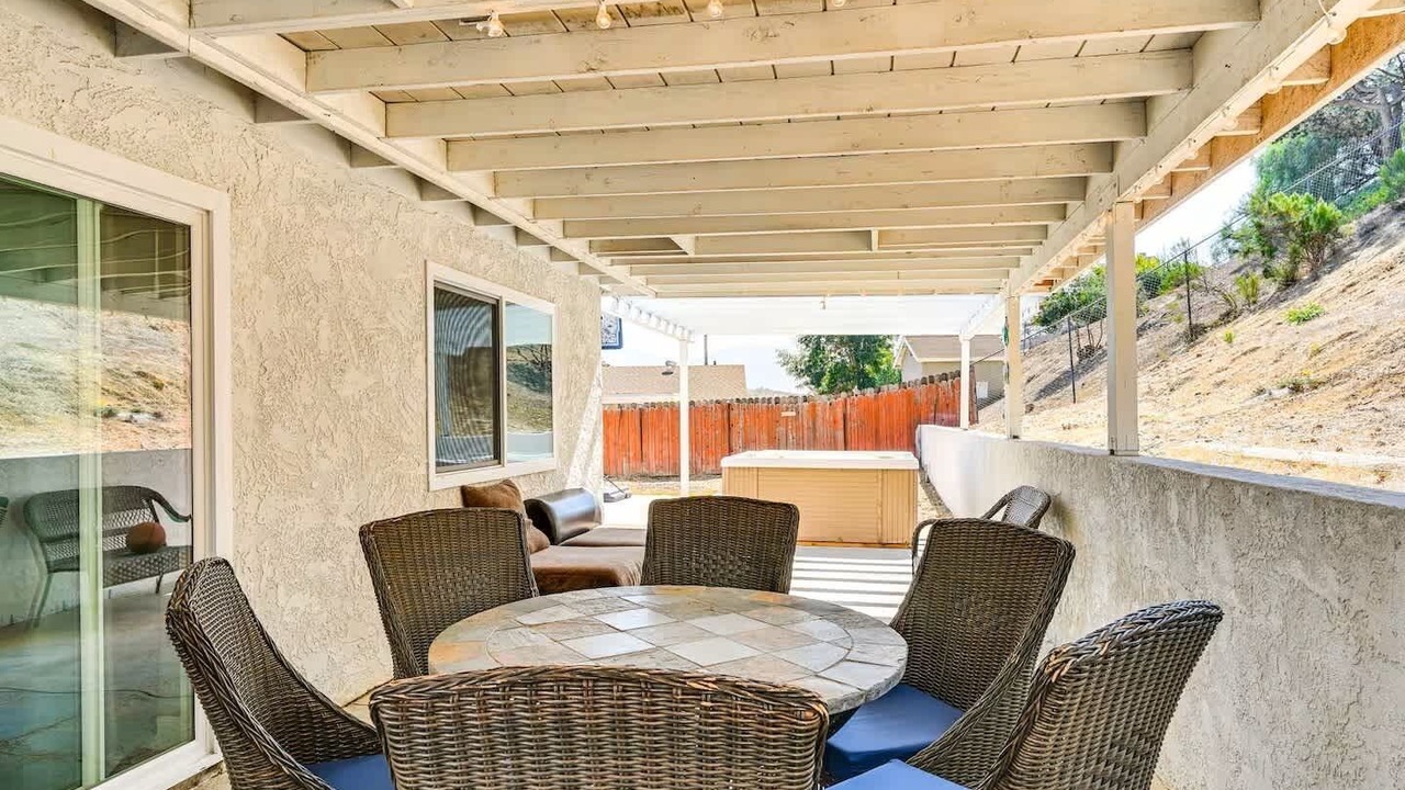 Photo of Outdoor in Spring Valley