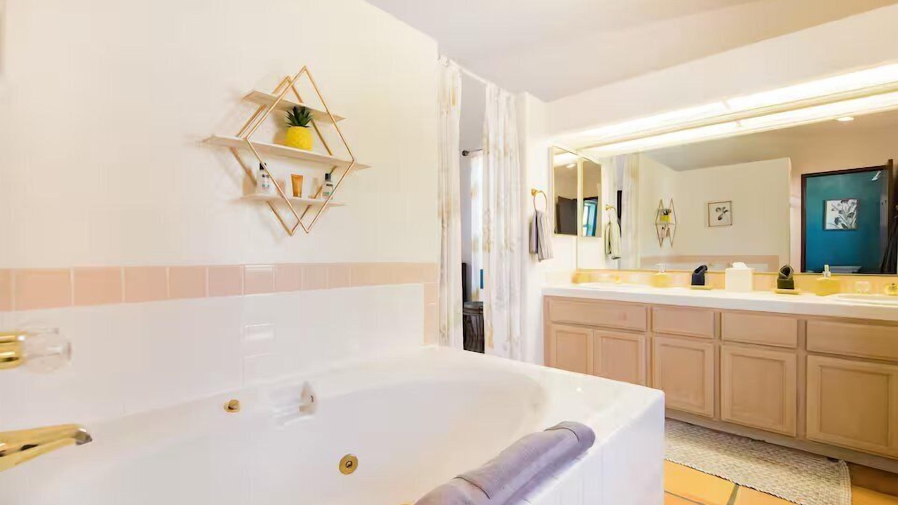 Photo of Bathroom in Bermuda Dunes