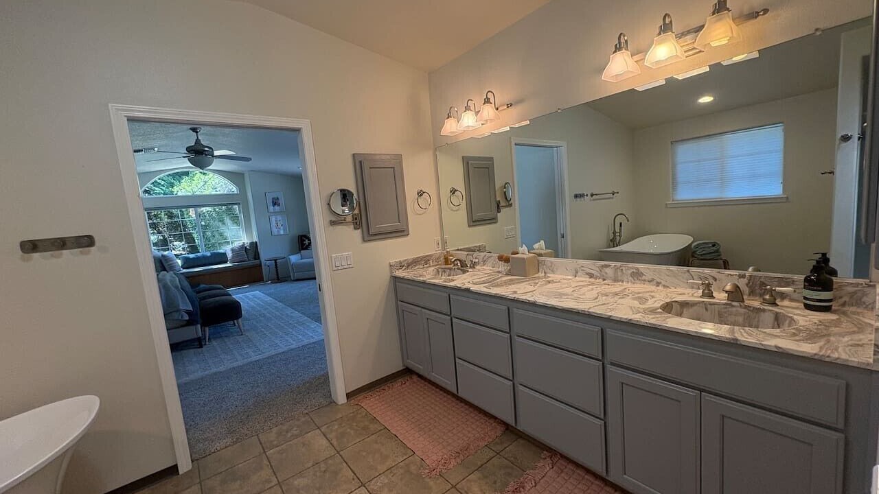 Photo of Bathroom in Grants Pass