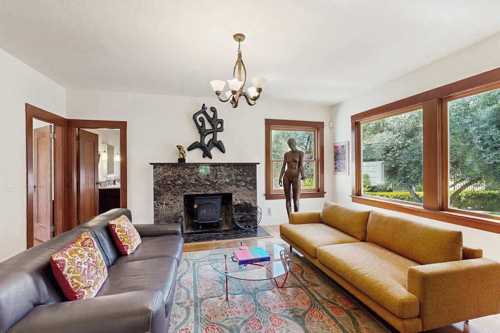 Photo of Livingroom in Geyserville