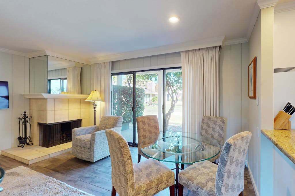 Photo of Livingroom in Napa