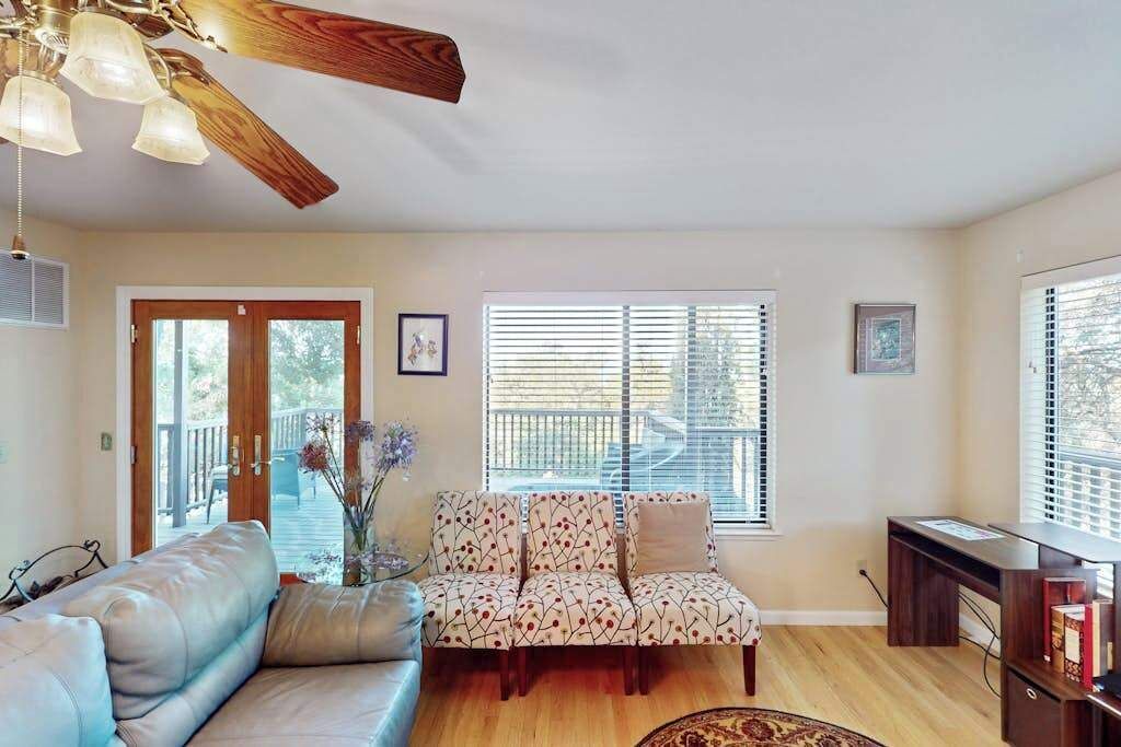 Photo of Bedroom in Cloverdale