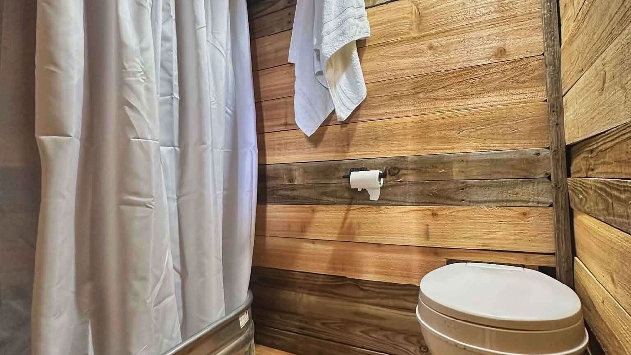 Photo of Bathroom in New River