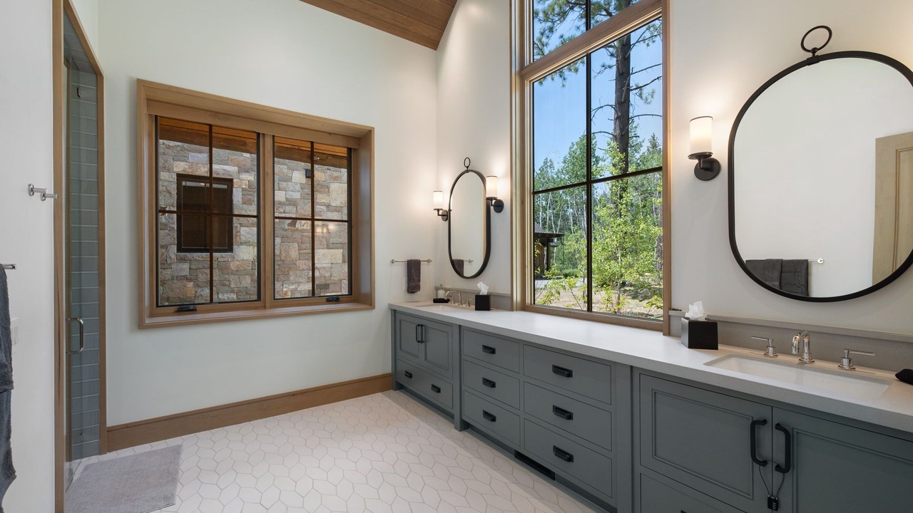 Photo of Bathroom in Lake Forest