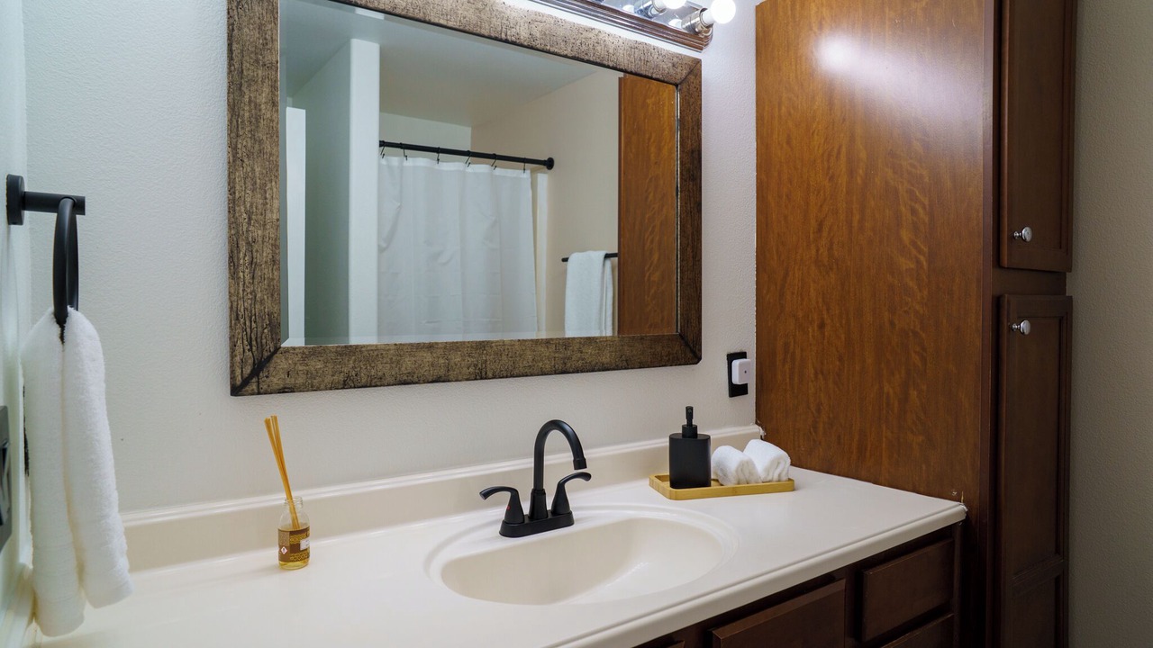 Photo of Bathroom in Bull Mountain