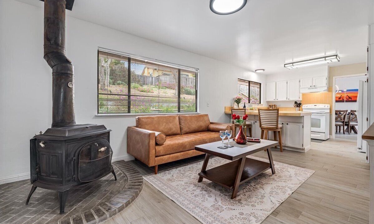 Photo of Bedroom in Del Monte Forest