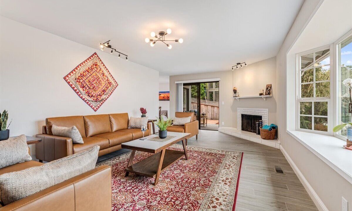 Photo of Livingroom in Del Monte Forest