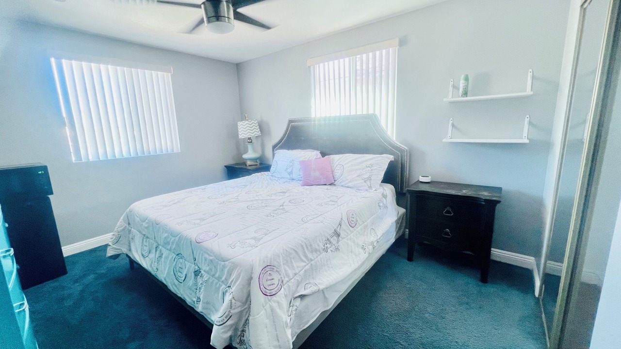 Photo of Bedroom in Harbor
