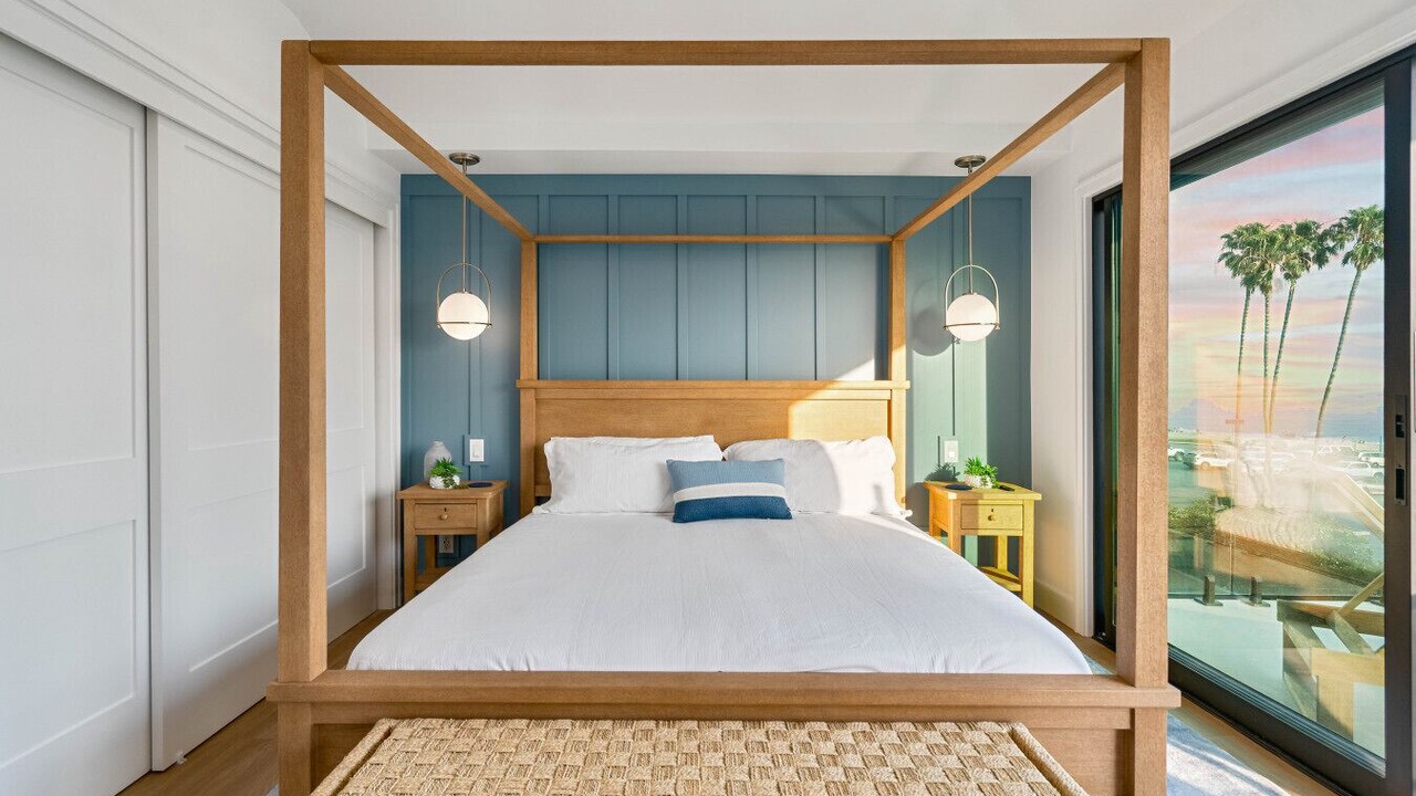Photo of Bedroom in Corona del Mar