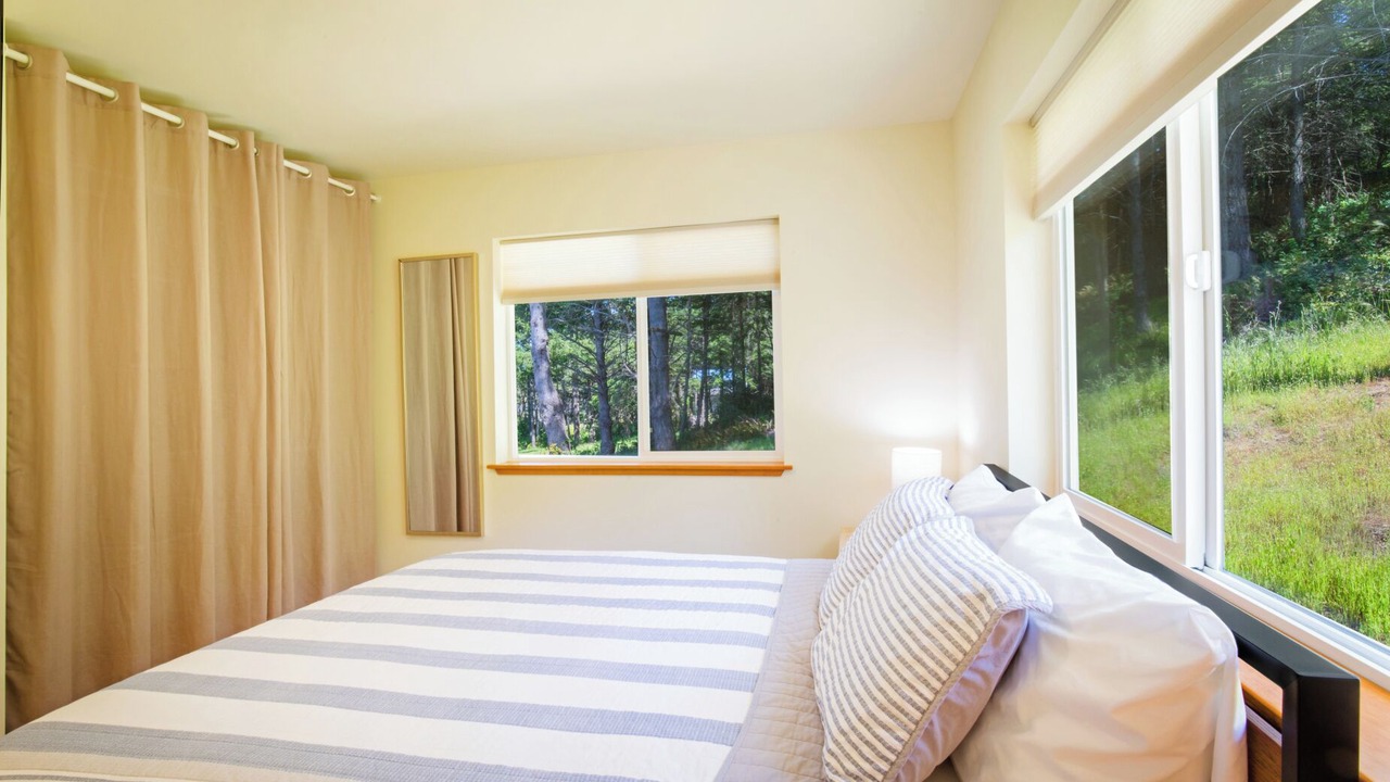 Photo of Bedroom in Shelter Cove
