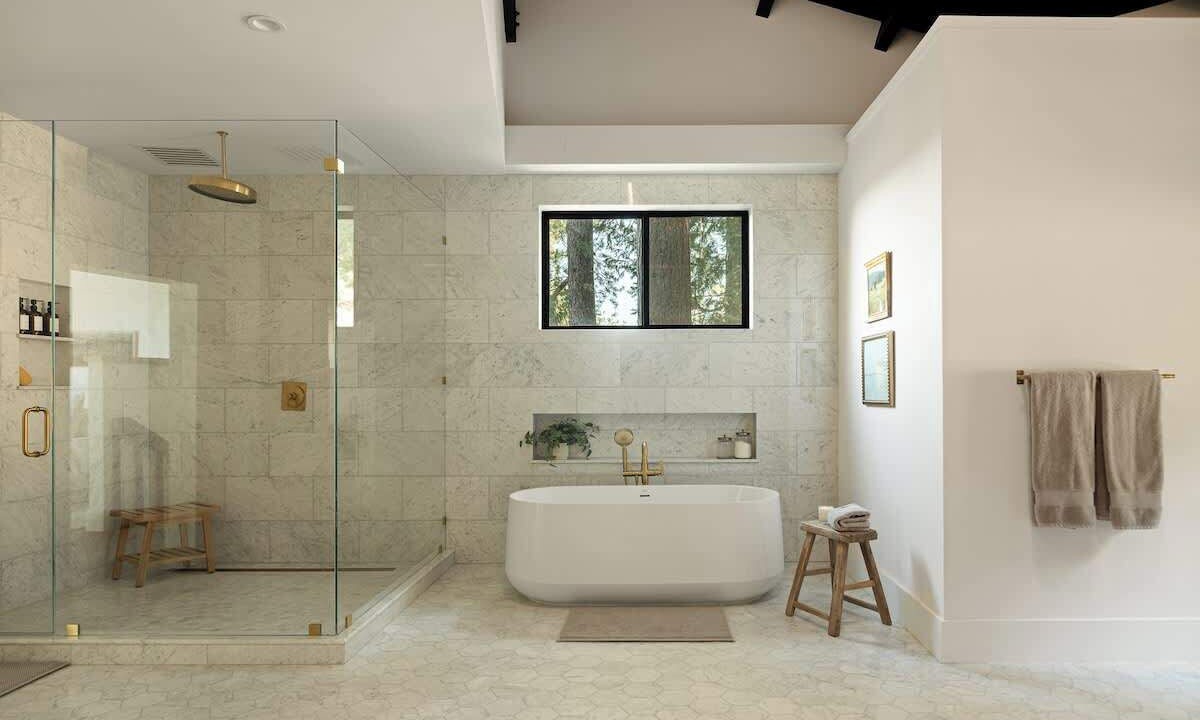 Photo of Bathroom in Blue Jay