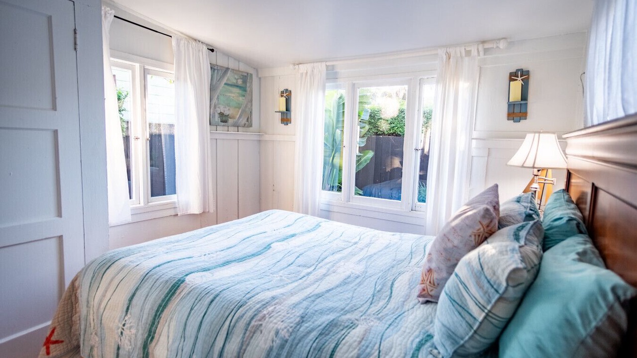 Photo of Bedroom in Crown Point
