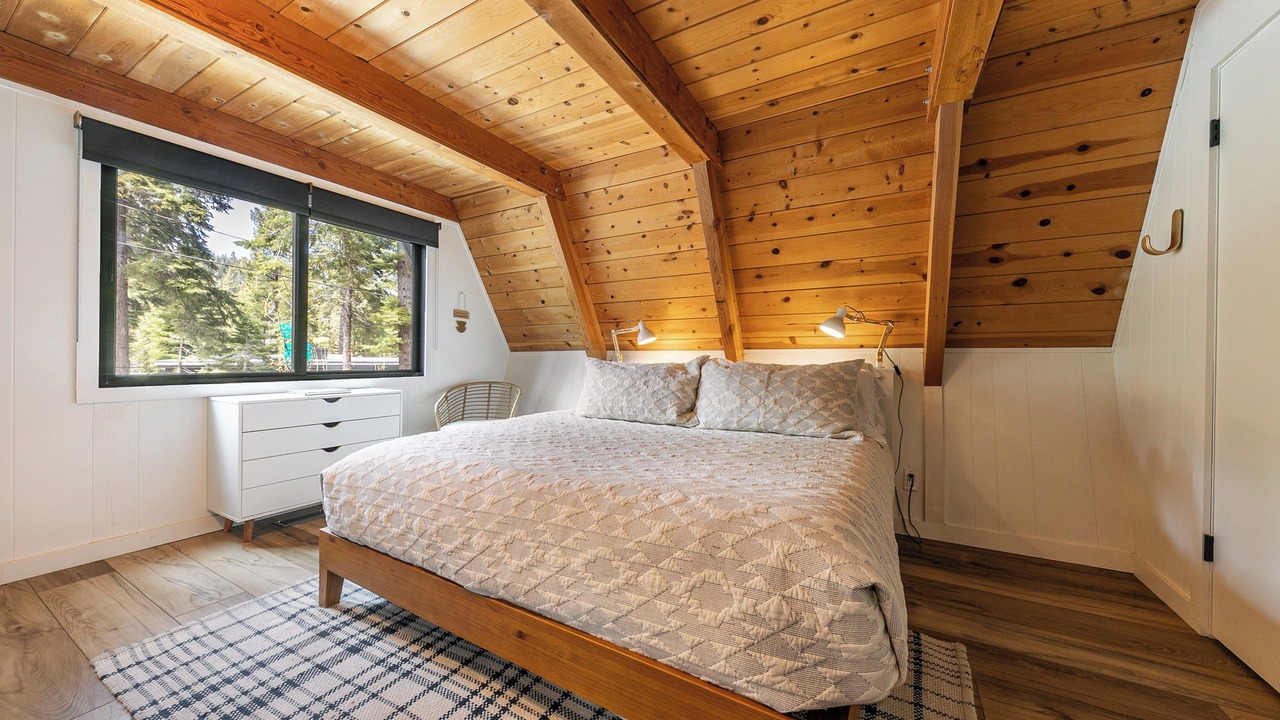 Photo of Bedroom in Tahoma