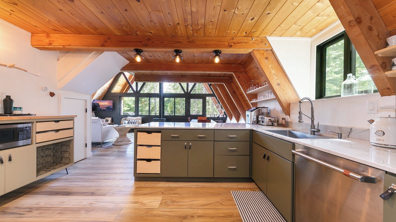 Photo of Kitchen in Tahoma