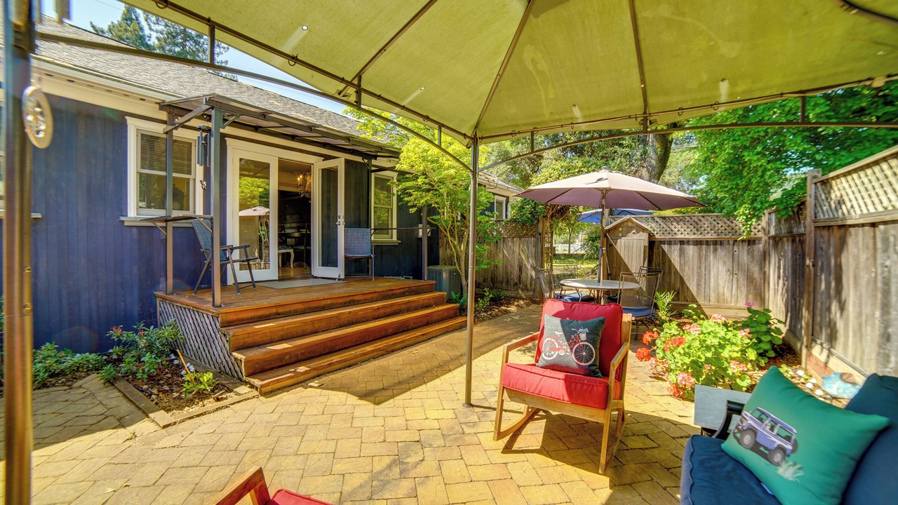 Photo of Patio Balcony in Cloverdale