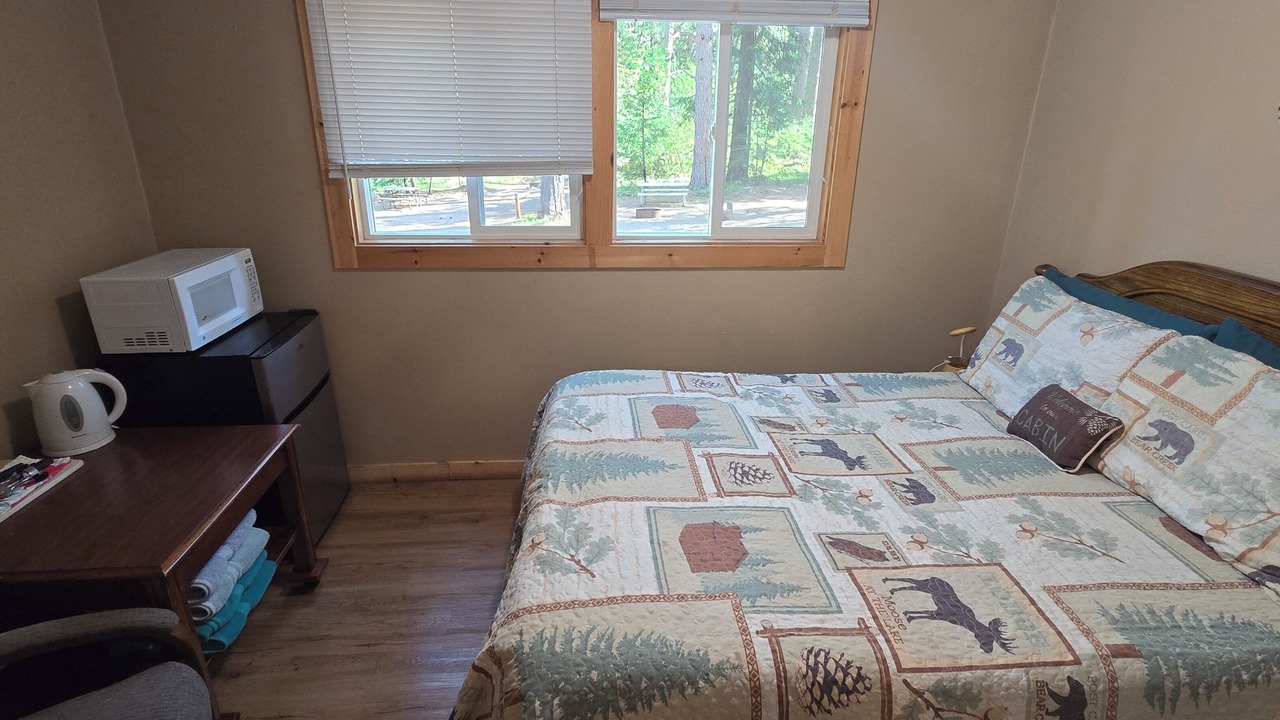 Photo of Bedroom in Shingletown