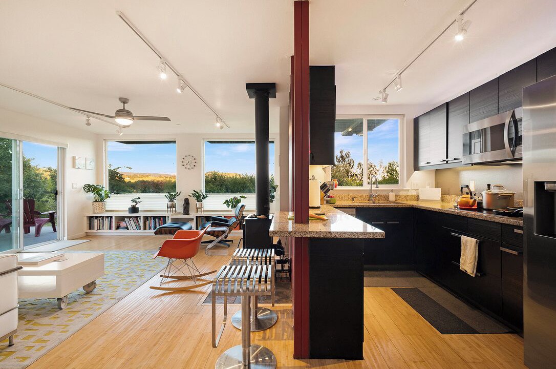 Photo of Kitchen in Pulga