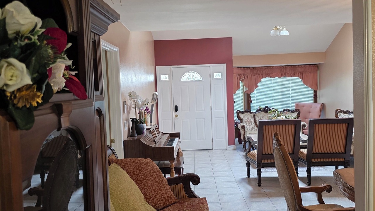 Photo of Livingroom in Patton