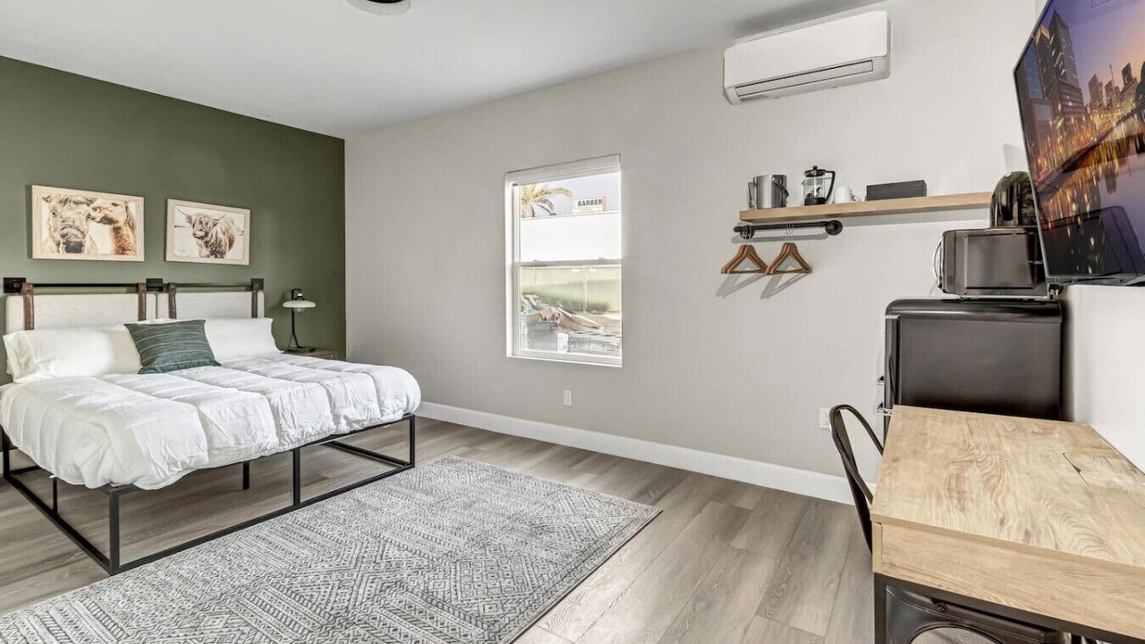 Photo of Bedroom in Vista